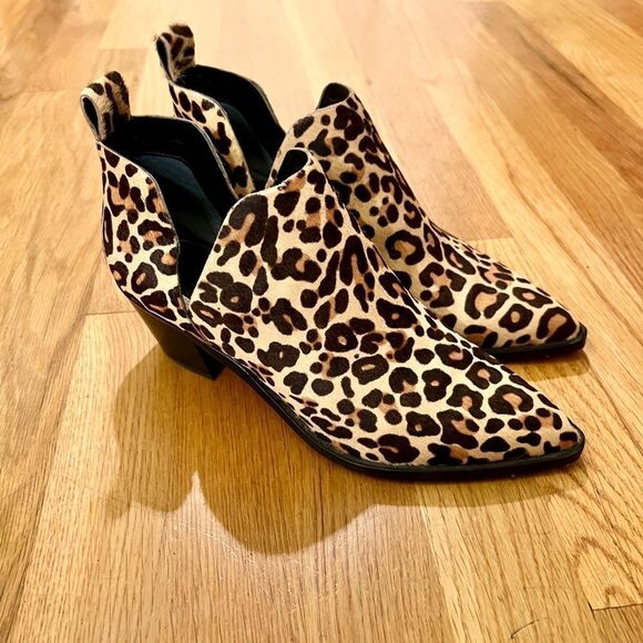 EUC Women's Dolce Vita Sonni Western Calf Hair Leopard Cheetah Bootie Size 6 M - Picture 3 of 8